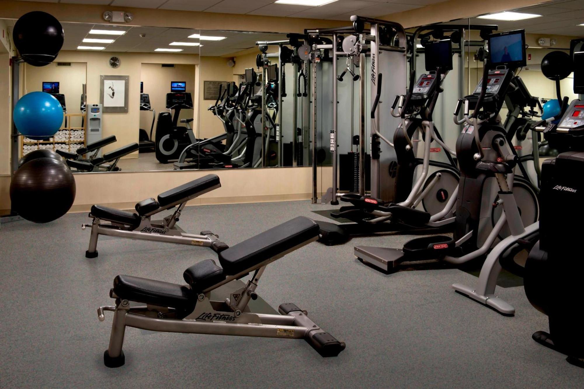 Marriott Melville Long Island Екстер'єр фото
